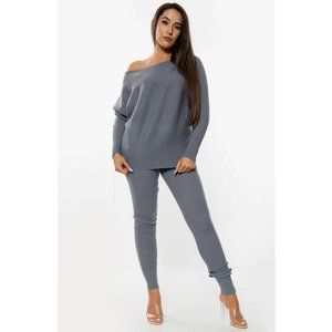 📦 MOVING SALE: (NWT) - Two-Piece Knit Leggings Set (Blue/Grey)
